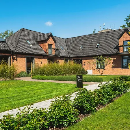 Folga - Hotel, Restauracja, Browar, Frühstückspension 4*