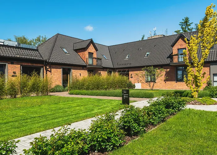 Folga - Hotel, Restauracja, Browar, Alojamento de Acomodação e Pequeno-almoço 4*